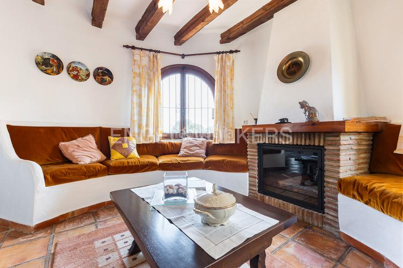 Foto 1545eb9b-bae2-4d37-94b7-5521865c0052. Casa propiedad exclusiva con vistas, piscina climatizada y jardín en Dénia