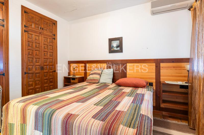 Foto 2d9595af-fe51-4c0b-8612-16e7c7bb5e53. Casa propiedad exclusiva con vistas, piscina climatizada y jardín en Dénia