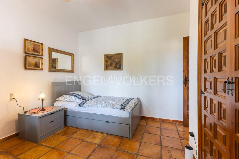Foto 2da9ea69-79b0-4459-842a-6df9ee03ceac. Casa propiedad exclusiva con vistas, piscina climatizada y jardín en Dénia