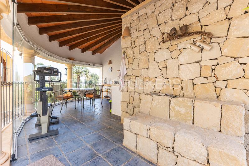 Foto 51d247b7-f4d6-4385-8c43-9cd4404ea8eb. Casa propiedad exclusiva con vistas, piscina climatizada y jardín en Dénia