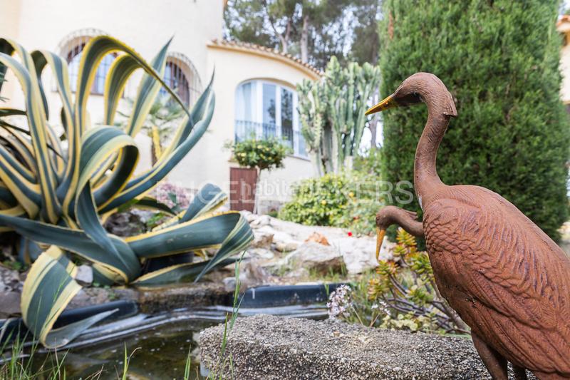 Foto 808446b7-051b-4488-856f-36dfd5a93865. Casa propiedad exclusiva con vistas, piscina climatizada y jardín en Dénia