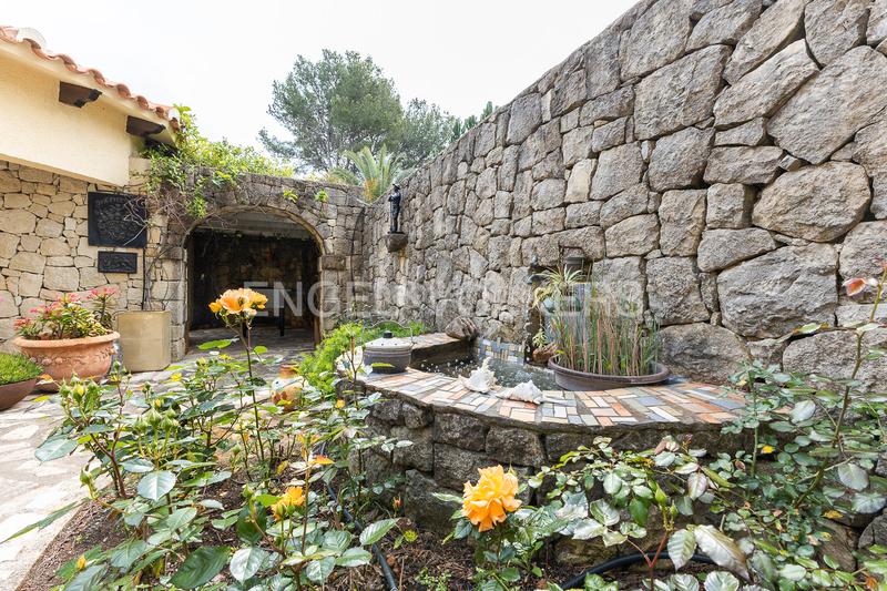 Foto ad6995a6-06a7-4ace-abef-76370a65efa4. Casa propiedad exclusiva con vistas, piscina climatizada y jardín en Dénia