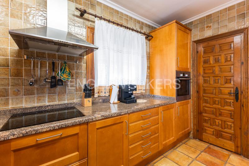 Foto e150d924-2512-4876-8a5f-947483c9b9fb. Casa propiedad exclusiva con vistas, piscina climatizada y jardín en Dénia