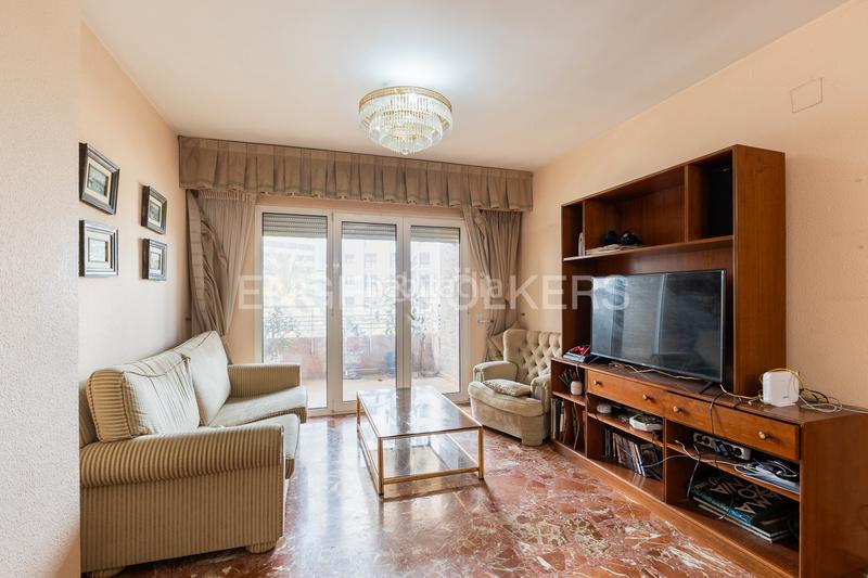 Foto 4db0b834-e888-4fbf-b8e3-4b8e43a5942a. Apartamento exclusivo apartamento en avda. baleares en Valencia