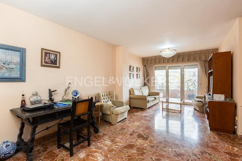 Foto 98a84eac-9e92-4177-bab4-2f4debd9d73d. Apartamento exclusivo apartamento en avda. baleares en Valencia