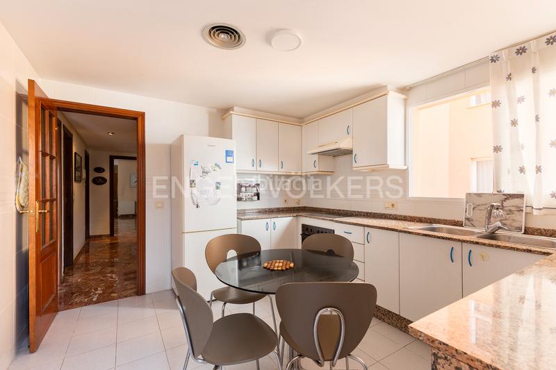 Foto ef732d2e-9f54-4b92-899f-b55fee552978. Apartamento exclusivo apartamento en avda. baleares en Valencia