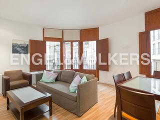 Location Appartement  Carrer dels brodadors. Acogedor apartamento junto plaza de la reina
