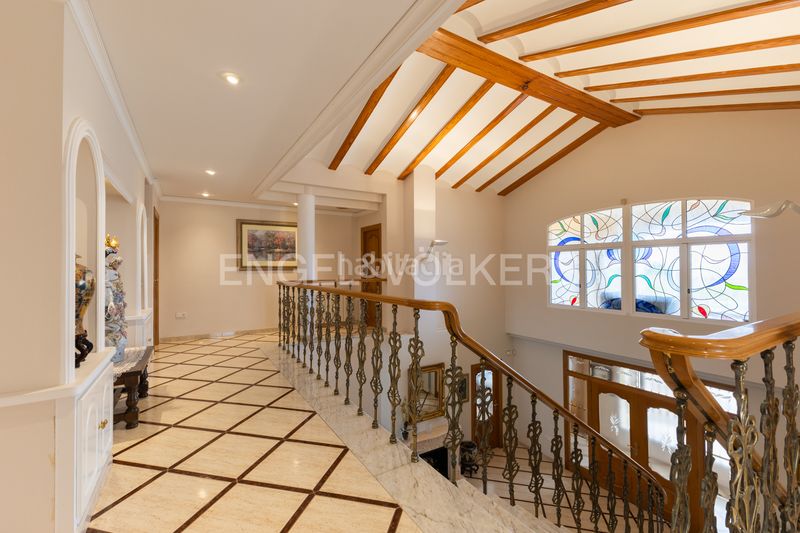 Foto ec117eb9-7894-4e27-947b-0e098db62cd8. Country house with heating parking pool in Piles