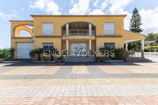 Masia a Piles. Espectacular chalet a 800 metros de la playa de piles