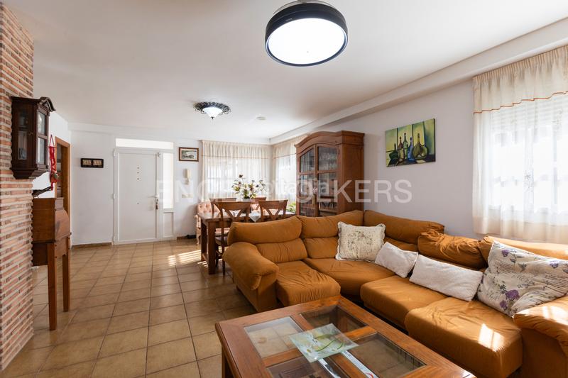 Foto a1ec9ed8-594f-4d25-8ce7-dd61d85b14d8. Casa exclusiva vivienda con piscina privada, a solo 5 minutos a pie de la playa de la concha balcó, en Oropesa del Mar