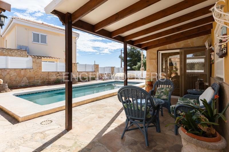 Foto ca47ac84-625b-4470-ac76-4caf844530c9. Casa exclusiva vivienda con piscina privada, a solo 5 minutos a pie de la playa de la concha balcó, en Oropesa del Mar