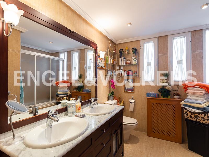 Foto 0da113ce-e3d0-4aa1-94da-a7ad8a0fa7ad. Casa descubre tu nuevo hogar en engel völkers! en Requena