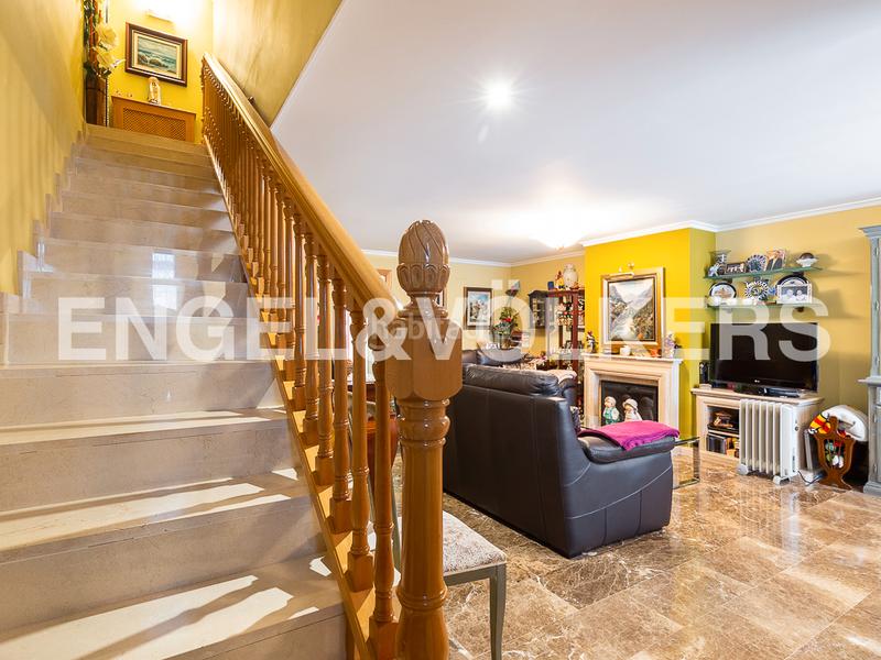Foto 4e6c6ed3-4a57-4a32-bdf7-f10d919974eb. Casa descubre tu nuevo hogar en engel völkers! en Requena