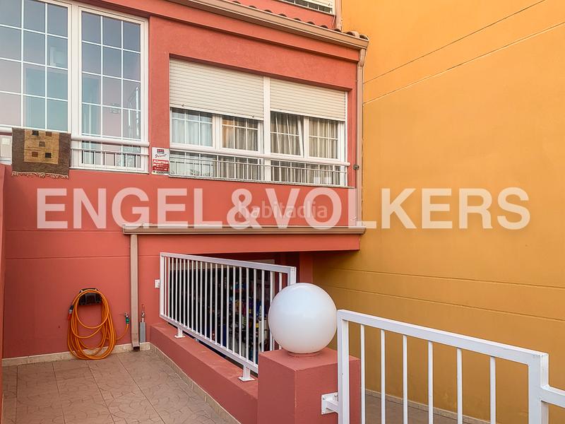 Foto 9f72bbff-901f-4f42-b332-b147d7f3d0db. Casa descubre tu nuevo hogar en engel völkers! en Requena