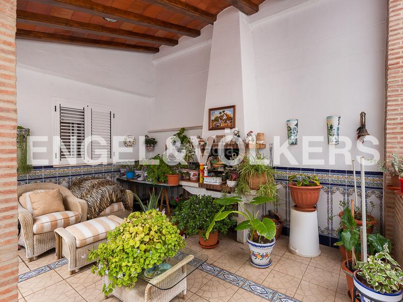Foto dd6a8909-f97c-466f-8f35-6ee0489a4720. Casa descubre tu nuevo hogar en engel völkers! en Requena
