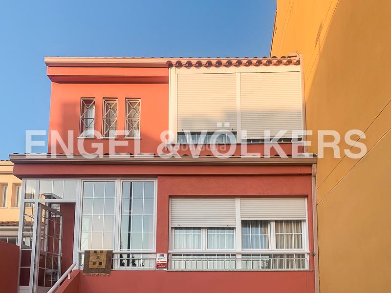 Foto f517c82b-a4bd-494c-88e6-7f55f24db073. Casa descubre tu nuevo hogar en engel völkers! en Requena