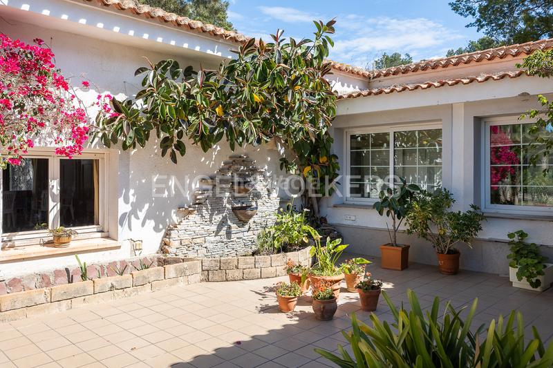 Foto adfb1f80-809b-4548-852a-b0ce505e7979. Maison avec chauffage parking piscine dans Camí de Paterna-Lloma del Calderer Bétera