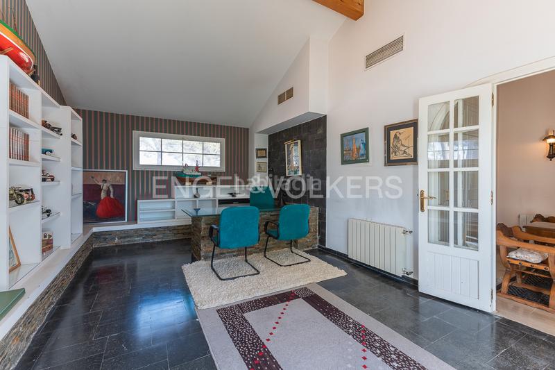 Foto b50c794b-a3cc-4498-9e3a-a80c973becf5. Maison avec chauffage parking piscine dans Camí de Paterna-Lloma del Calderer Bétera
