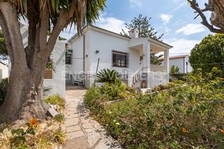 Maison à Cala Puntal. Villa, costa sur a 400 m del mar