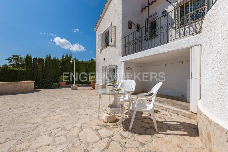Foto 12c7f359-777c-4c20-9a79-0372ea987c89. Casa encantador chalet con vistas y piscina en san nicolastroies en Dénia