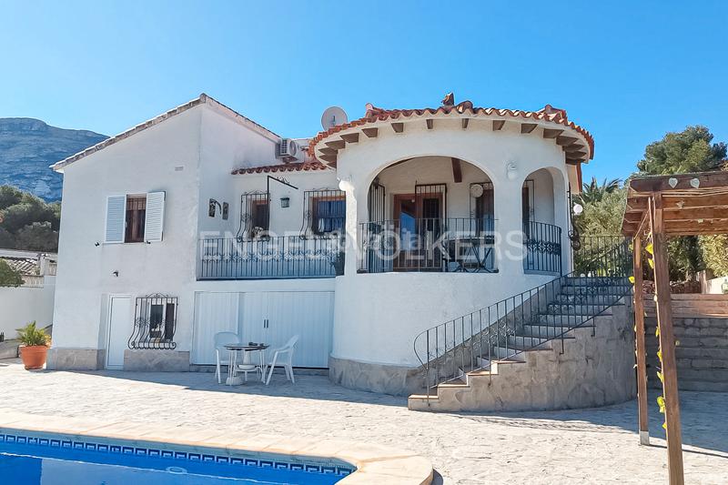Foto 44ec715a-4937-4723-9024-8e5a9f6949bb. Casa encantador chalet con vistas y piscina en san nicolastroies en Dénia