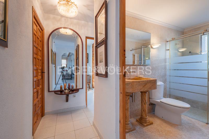 Foto 61591ce3-6499-47bf-b03b-13c10e0109f1. Casa encantador chalet con vistas y piscina en san nicolastroies en Dénia