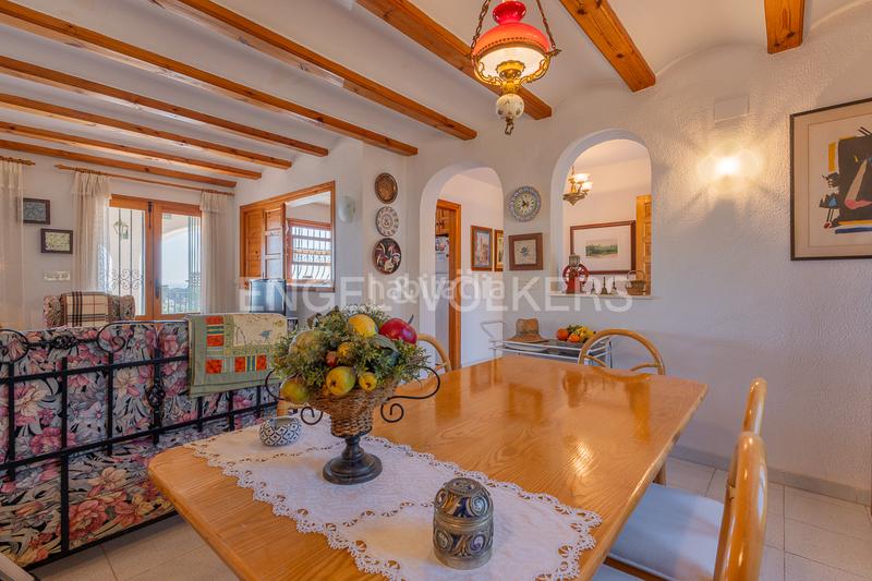 Foto 63ee70e1-ba47-48bc-8aa3-c2a3acfe68ae. Casa encantador chalet con vistas y piscina en san nicolastroies en Dénia