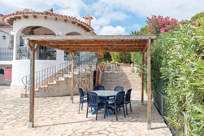 Foto 859fb750-455f-42b2-b5c1-01eaed178812. Casa encantador chalet con vistas y piscina en san nicolastroies en Dénia