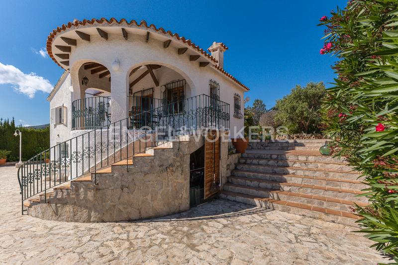 Foto a186d031-6013-4fa9-9459-4013c8992d25. Casa encantador chalet con vistas y piscina en san nicolastroies en Dénia