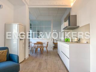 Lloguer Apartament  C/ de moratín. Apartamento con encanto en sant francesc