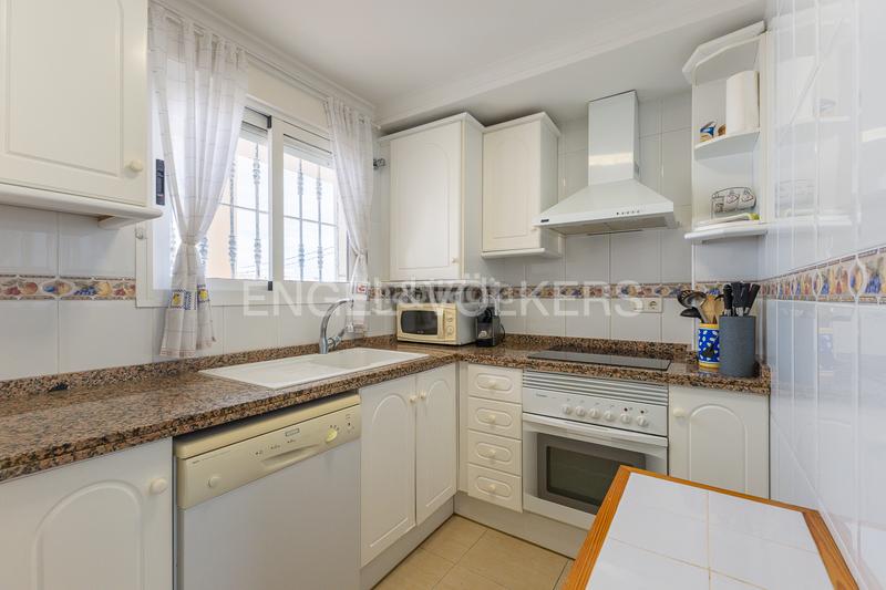 Foto d582d40a-8df9-4ab4-9ba3-5e0e2efc335e. Location appartement avec chauffage parking piscine dans Dénia
