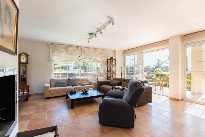 Foto 31881a3b-918c-4480-a87e-573d60b825c2. Haus mit heizung parking pool in El Vedat - Santa Apolonia Torrent