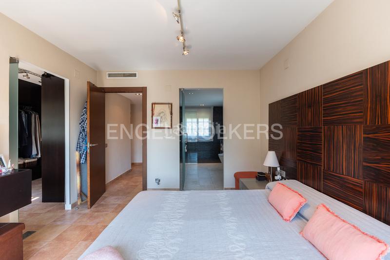 Foto 8887048a-8fdd-4e7e-8495-5c6c651782c7. Haus mit heizung parking pool in El Vedat - Santa Apolonia Torrent