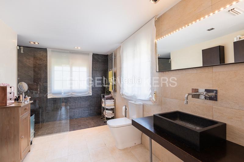 Foto a6f3ddf0-da29-42d4-b320-b60adf2a296c. Haus mit heizung parking pool in El Vedat - Santa Apolonia Torrent