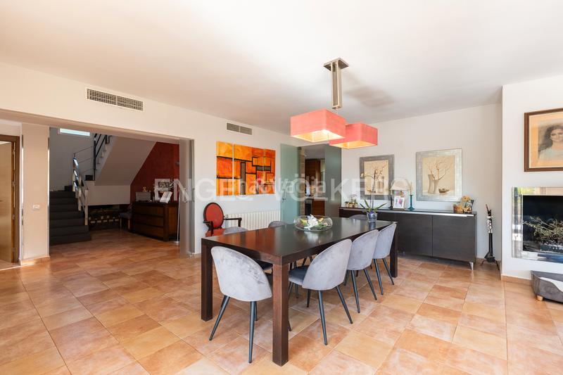 Foto c51f816f-32d7-43ec-a569-7ec0c40dc51f. Haus mit heizung parking pool in El Vedat - Santa Apolonia Torrent