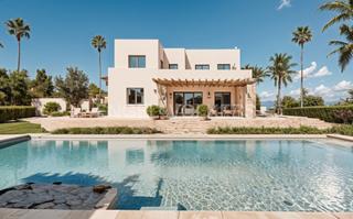 Masia a Alcalalí. Moderna villa nueva en alcalalí
