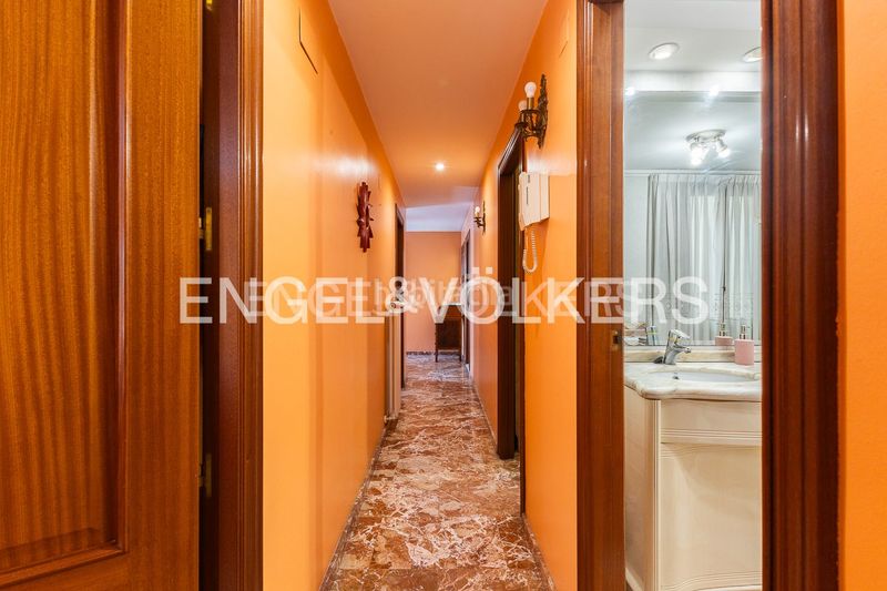 Foto 574e83d5-5583-4602-8c9b-6ae43dc6fcbe. Pis amb calefacció aparcament a Barrio de Patraix Valencia