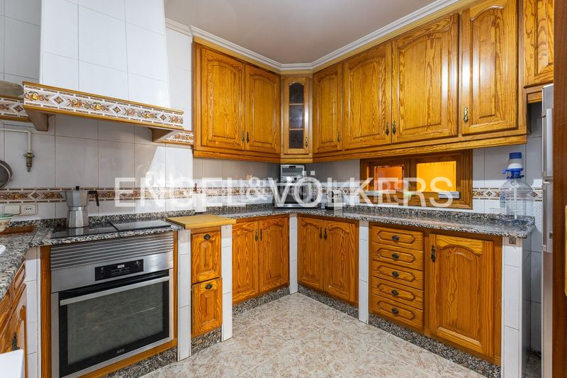 Foto a4a3b419-28f1-4421-8a4e-dd75dbc5af76. Pis amb calefacció aparcament a Barrio de Patraix Valencia