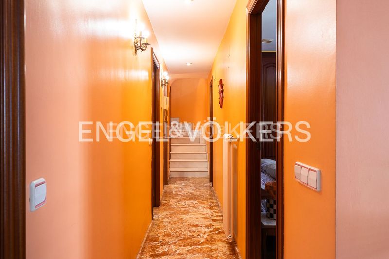 Foto b8c98168-7d7d-4875-bce0-120ec4c2d0f1. Pis amb calefacció aparcament a Barrio de Patraix Valencia
