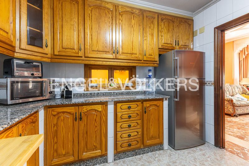 Foto ff2b1606-38e8-4ece-bd2c-0f28d31e89a2. Pis amb calefacció aparcament a Barrio de Patraix Valencia
