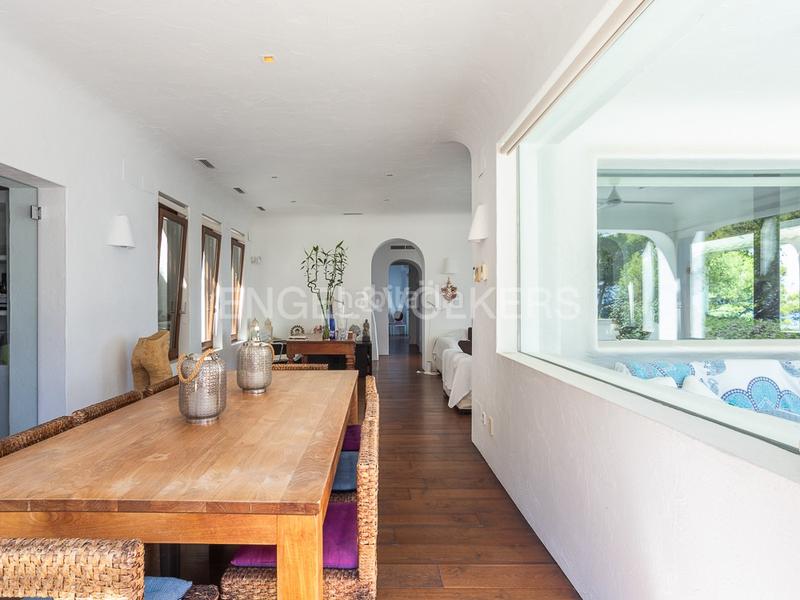Foto c507b61c-f000-4ebd-b324-ac63b3490ea3. Alquiler casa impresionante villa para corta estancia en denia en Dénia