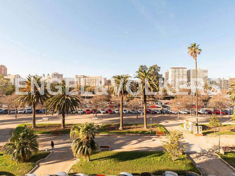 Foto 64d48d38-ea76-4330-9c27-ee8d6d10842c. Car parking in Exposició Valencia