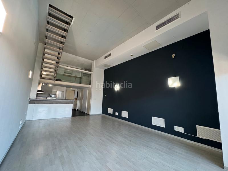 Lloguer Loft a Barrio de la Luz. Loft ático ubicado en  vara de quart en alquiler temporal