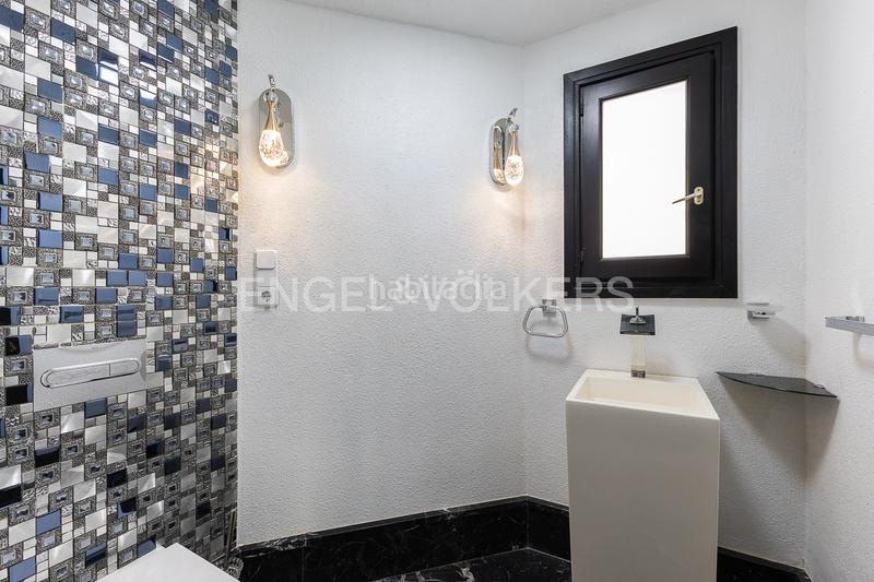 Foto 152c847d-3c96-4b54-8973-452747117eca. Casa amb calefacció aparcament piscina a Massarojos Valencia