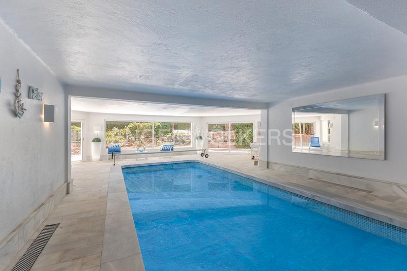 Foto 504d0668-5c61-43ac-8d3b-a4beef256789. Casa amb calefacció aparcament piscina a Massarojos Valencia