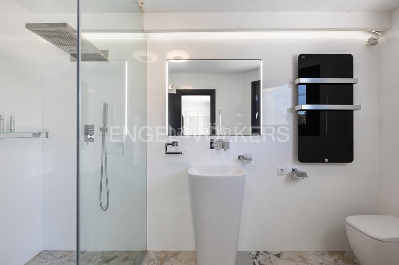 Foto 64435931-671d-431c-aa9b-857a2af347cc. Casa amb calefacció aparcament piscina a Massarojos Valencia