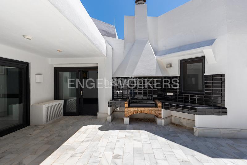 Foto 8e23c962-6c4b-45e4-9ab7-58dc767424af. Casa amb calefacció aparcament piscina a Massarojos Valencia