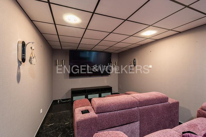 Foto 93f8b701-5d22-4669-8e88-e7fad2680431. Casa amb calefacció aparcament piscina a Massarojos Valencia