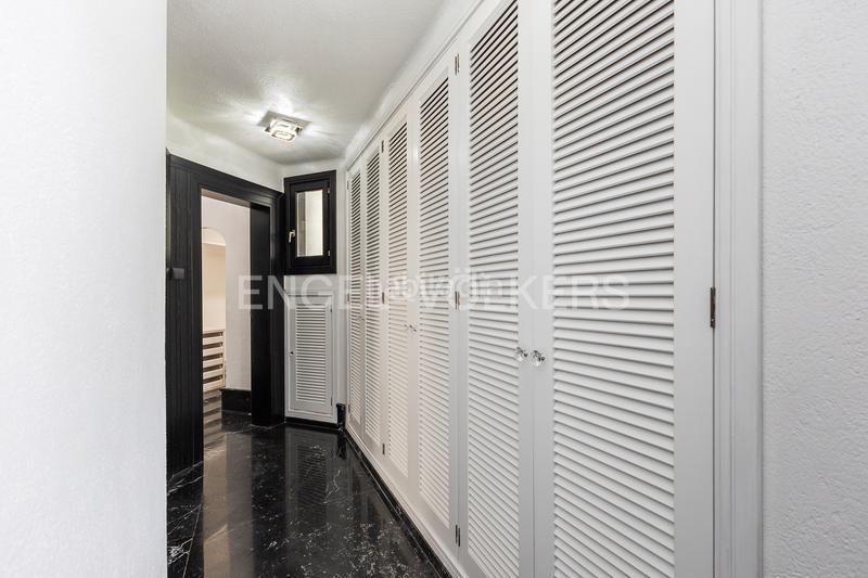 Foto a222cb7a-a805-4102-9dbb-4cbe07acfe21. Casa amb calefacció aparcament piscina a Massarojos Valencia