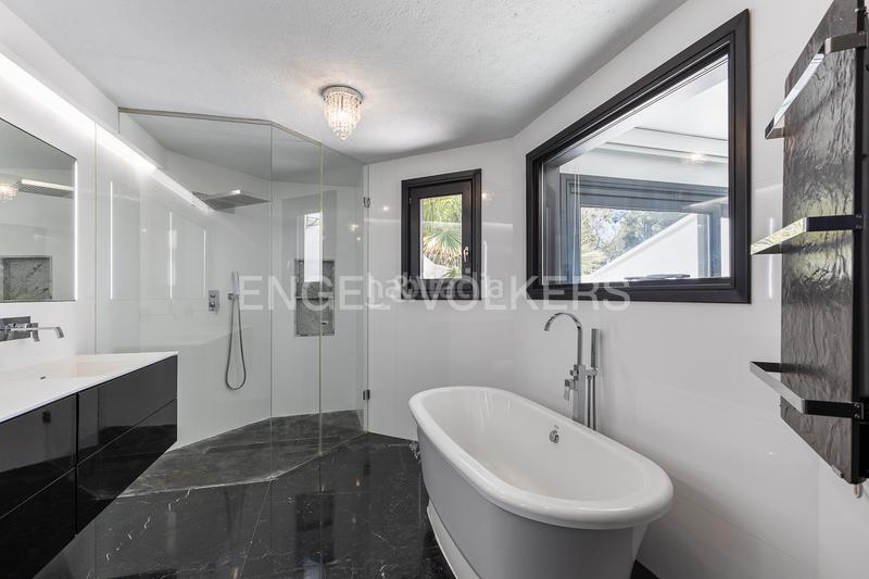 Foto ad470b11-a7e4-4b72-a837-40dab4889065. Casa amb calefacció aparcament piscina a Massarojos Valencia